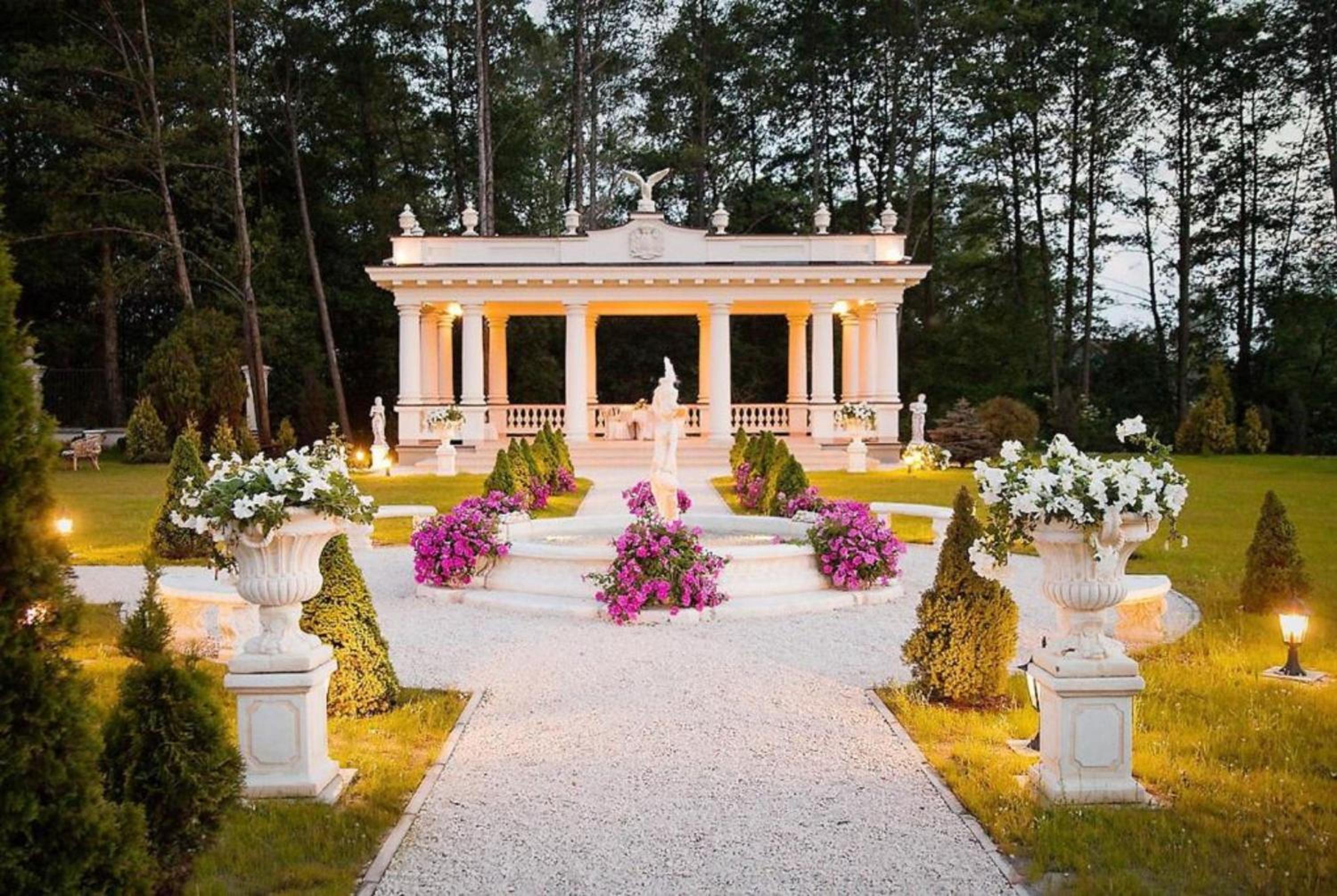 Pałacyk Otrębusy Business & Spa