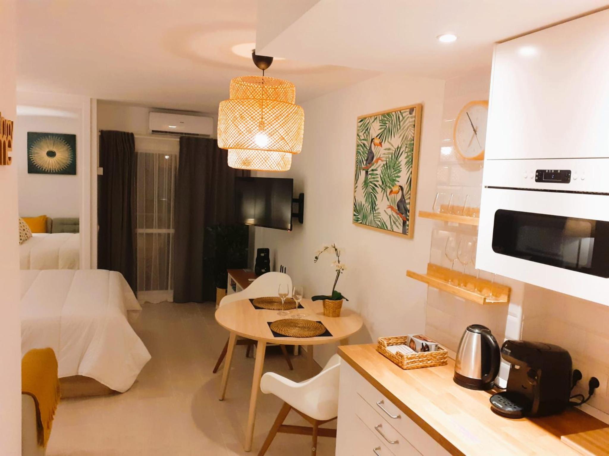 Golden Sunset Sea View Premium Apartment