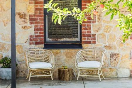 Rossini's Cottage - Hills Escape