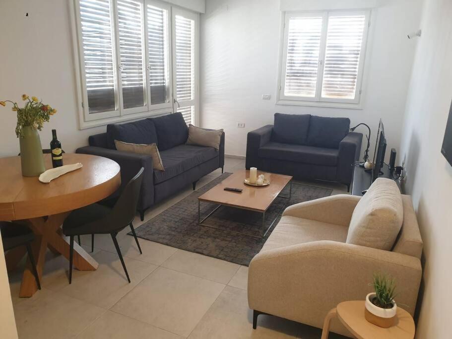 amazing florentin flat 6 view 3
