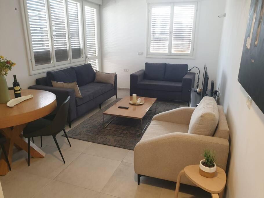amazing florentin flat 6 view 4