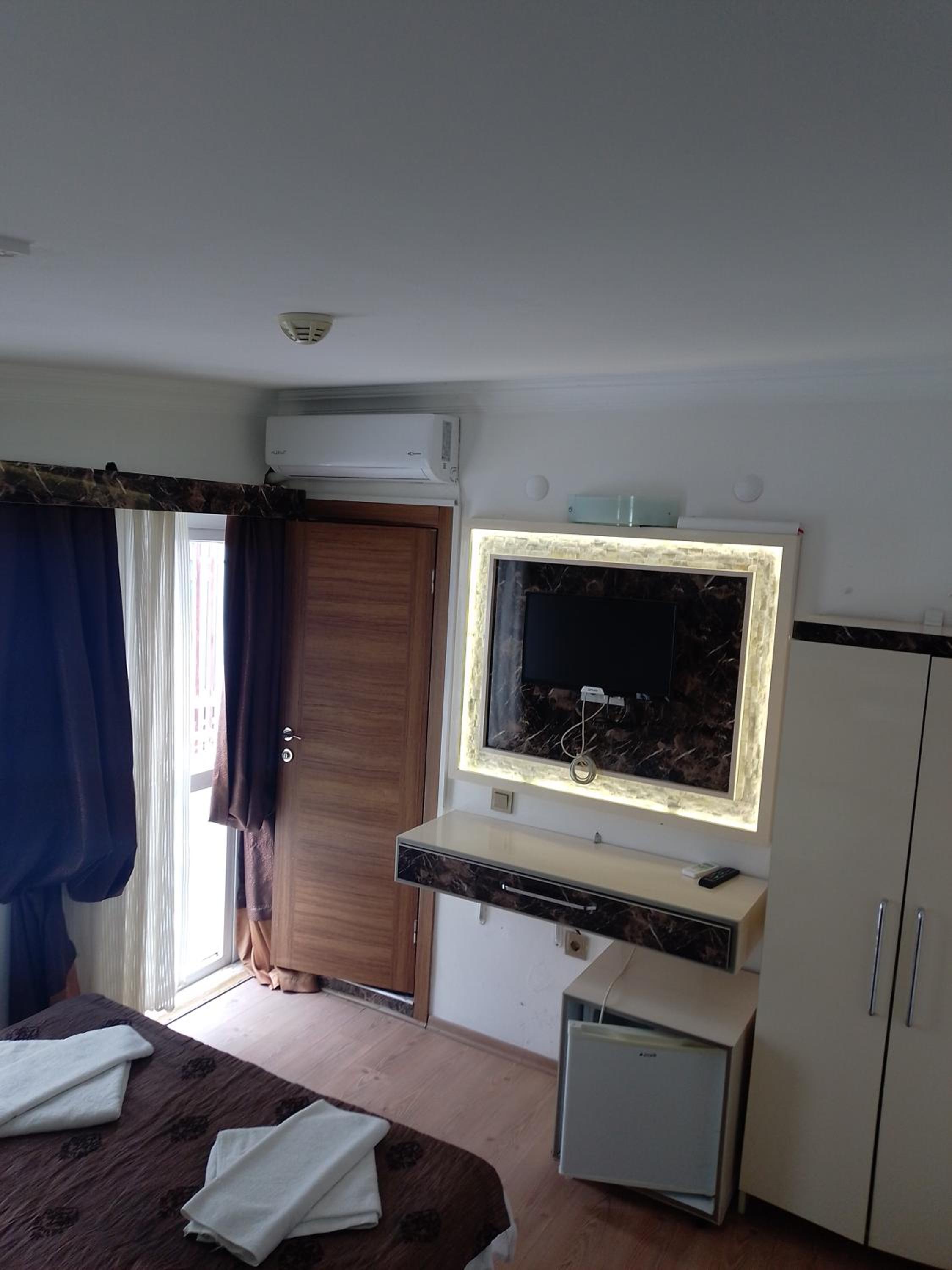 Behram Hotel - Image 19