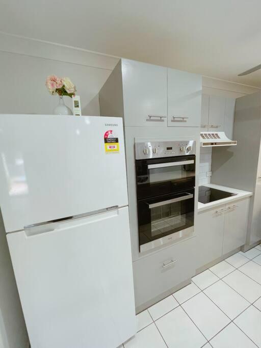 Cheerful 5 Bedroom Holiday Destination