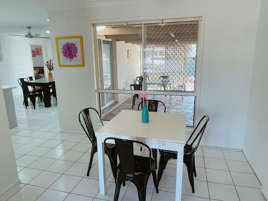 Cheerful 5 Bedroom Holiday Destination