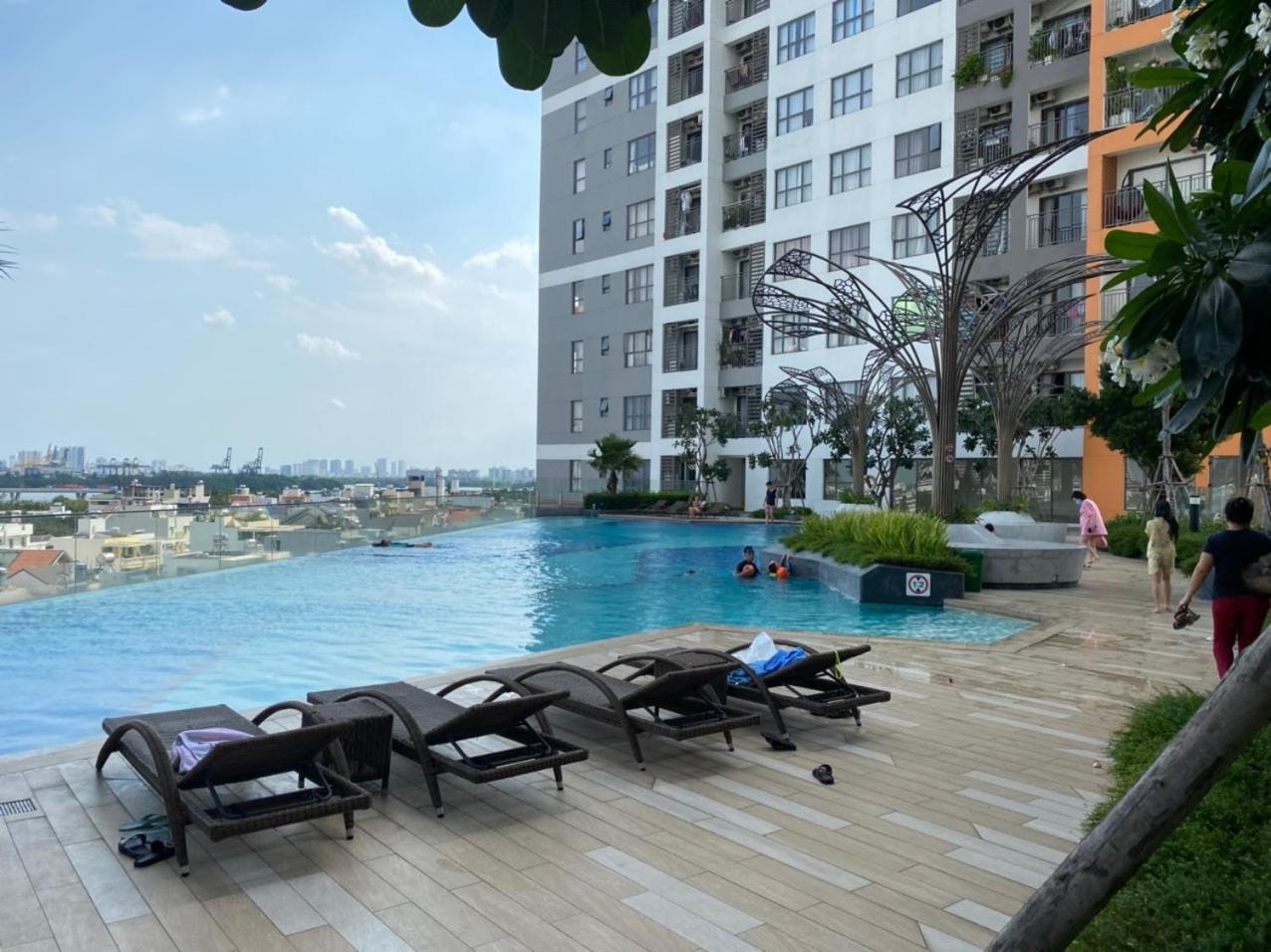 2 Bedrooms At The Sun Avenue In The Center Of District 2 With Overflow Swimming Pool