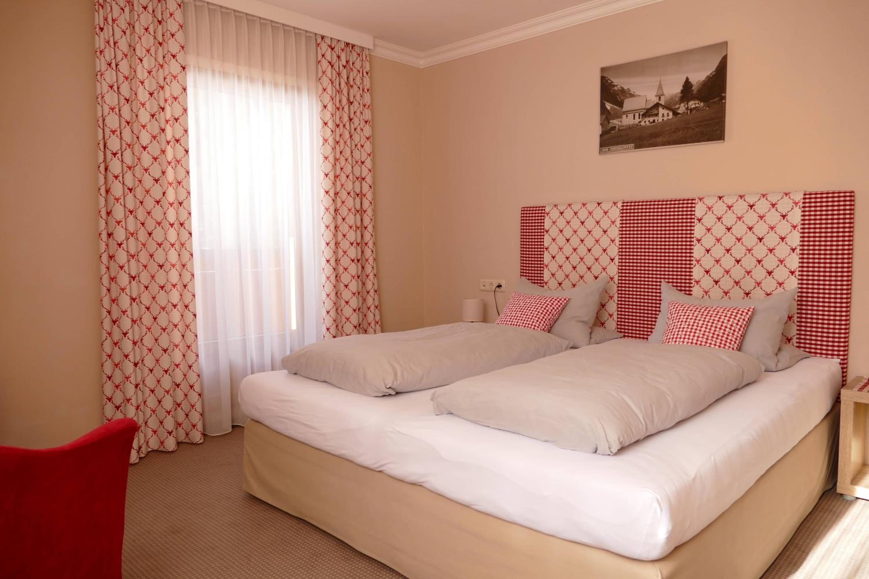Pension DORFPLATZL Pitztal