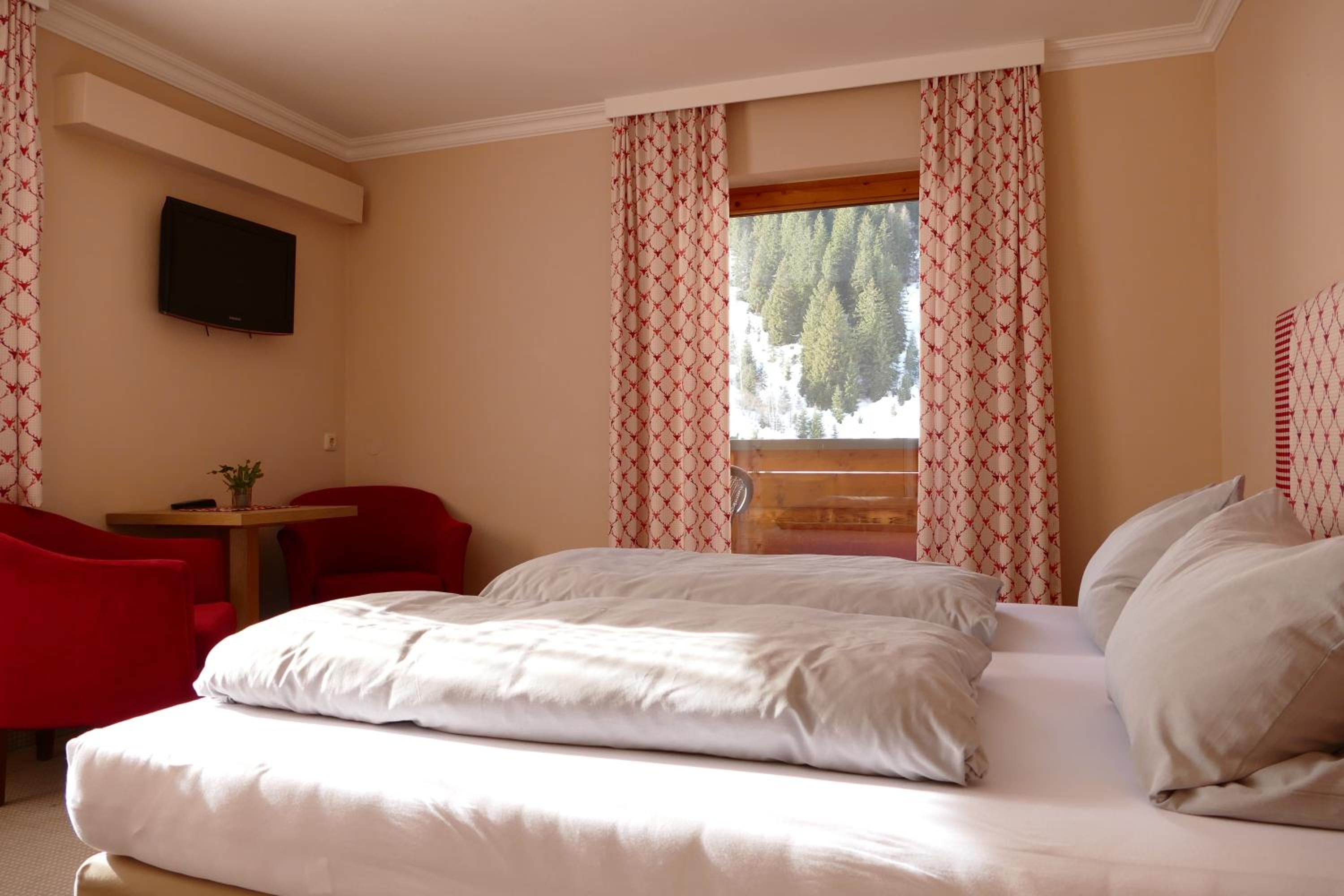 Pension DORFPLATZL Pitztal
