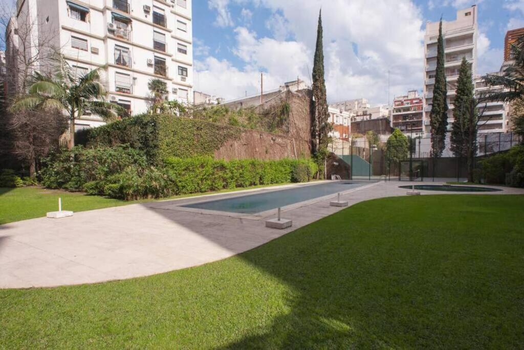 EN EL CORAZON DE PALERMO SOHO Hermoso Depto familiar para 4 con gran piscina y jardín con Seguridad 24 HS COCHERA APARTE OPCIONAL EN EL EDIFICIO