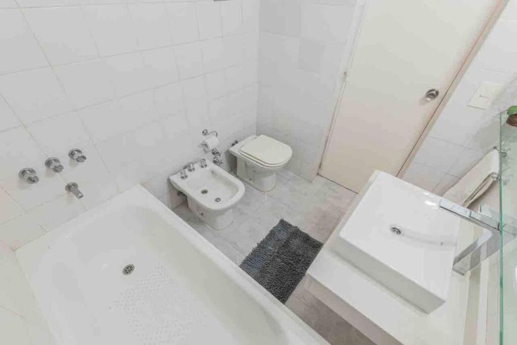 EN EL CORAZON DE PALERMO SOHO Hermoso Depto familiar para 4 con gran piscina y jardín con Seguridad 24 HS COCHERA APARTE OPCIONAL EN EL EDIFICIO