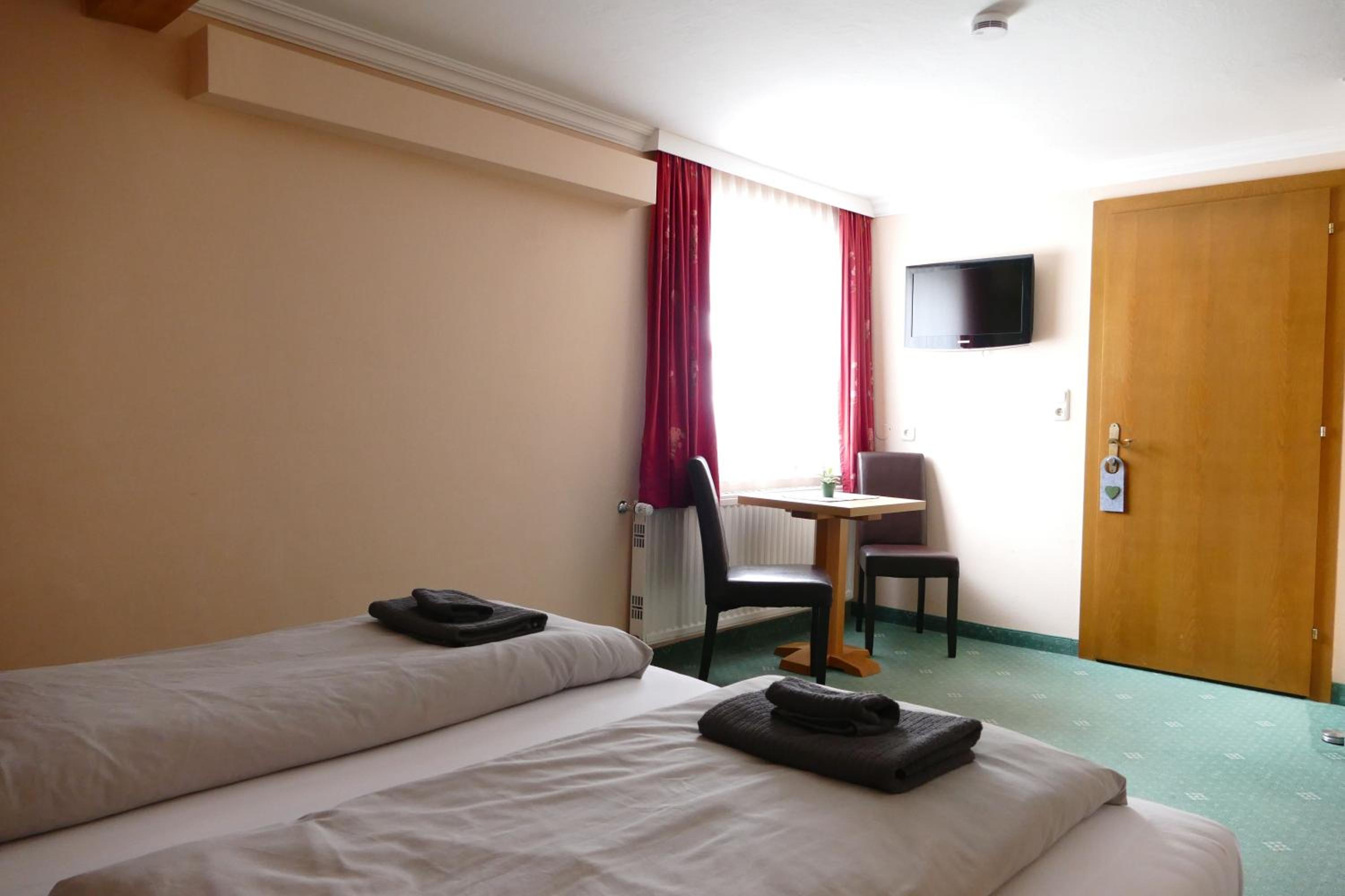 Pension DORFPLATZL Pitztal