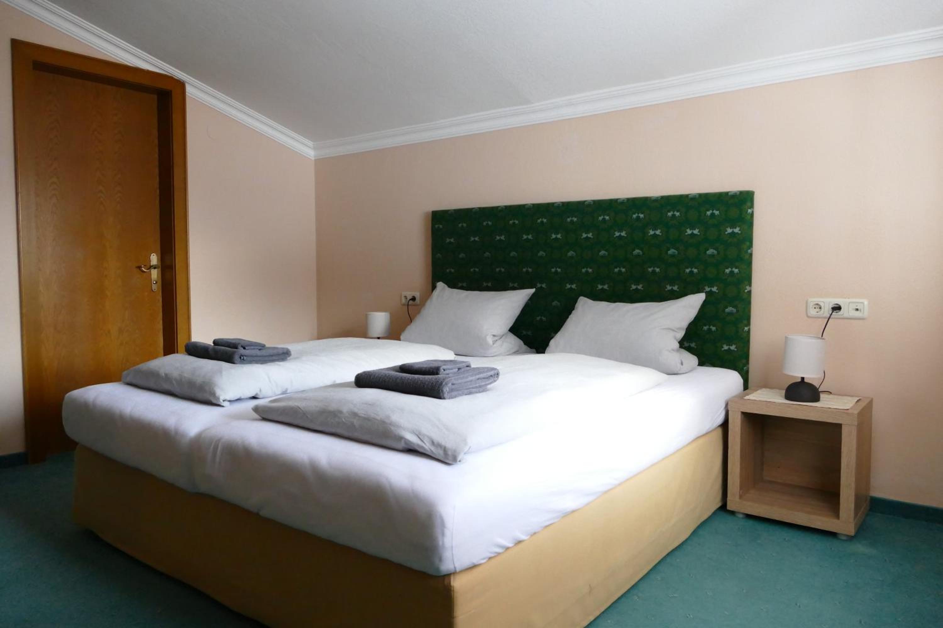 Pension DORFPLATZL Pitztal