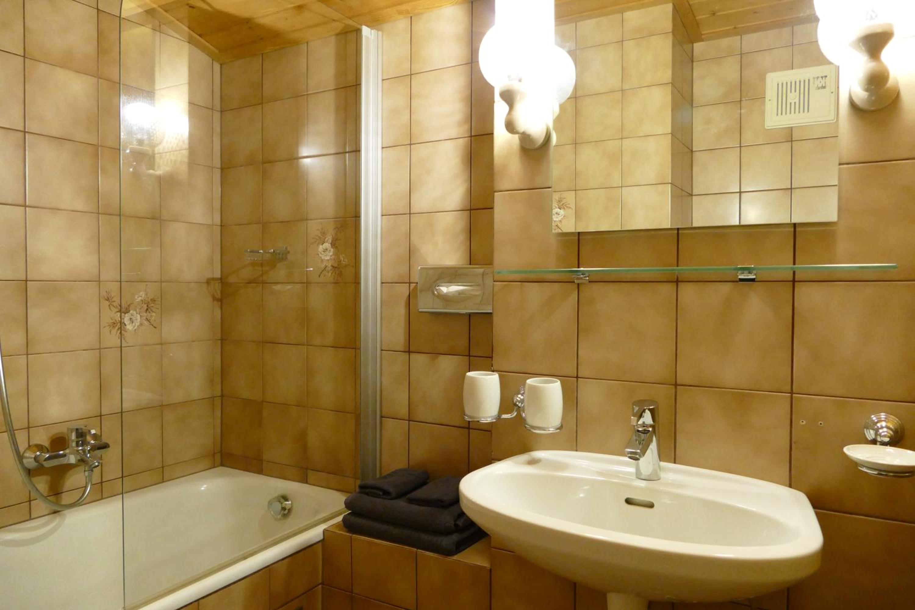 Pension DORFPLATZL Pitztal