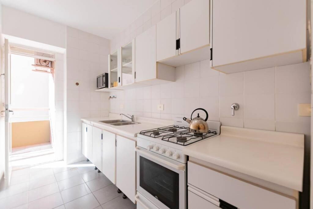 Hermoso depto para 4 con seguridad 24 hs espectacular piscina, jardÍn y cochera opcional aparte dentro del edificio