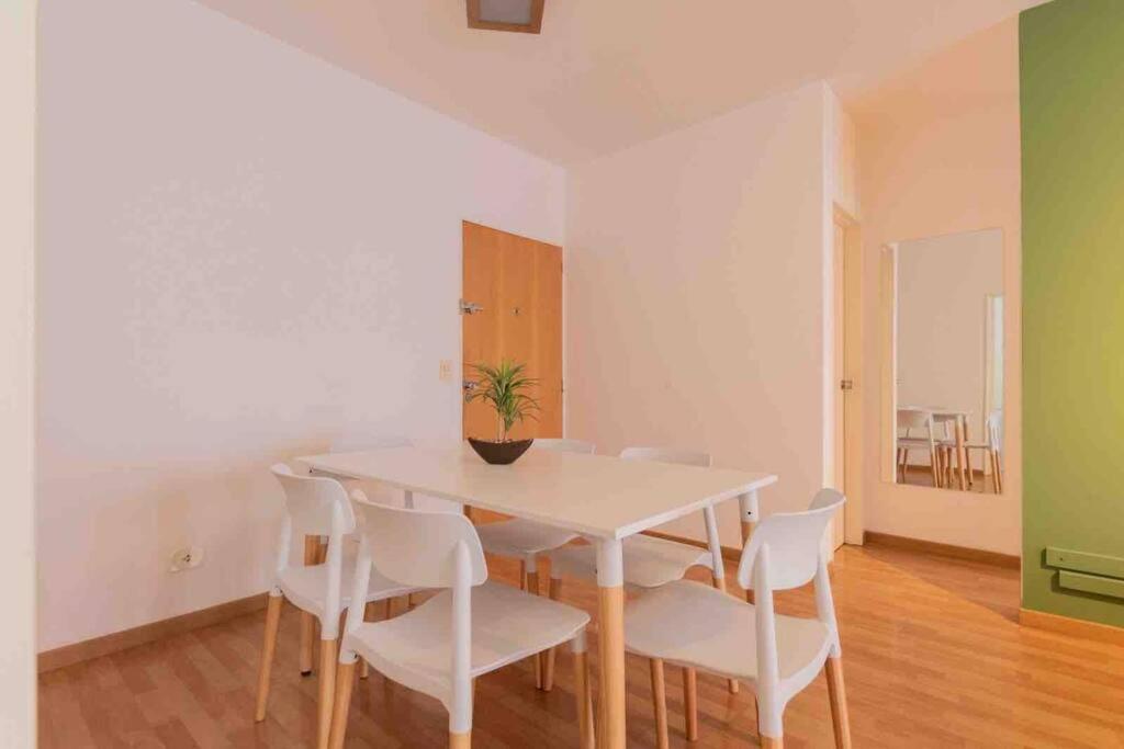 Hermoso depto para 4 con seguridad 24 hs espectacular piscina, jardÍn y cochera opcional aparte dentro del edificio