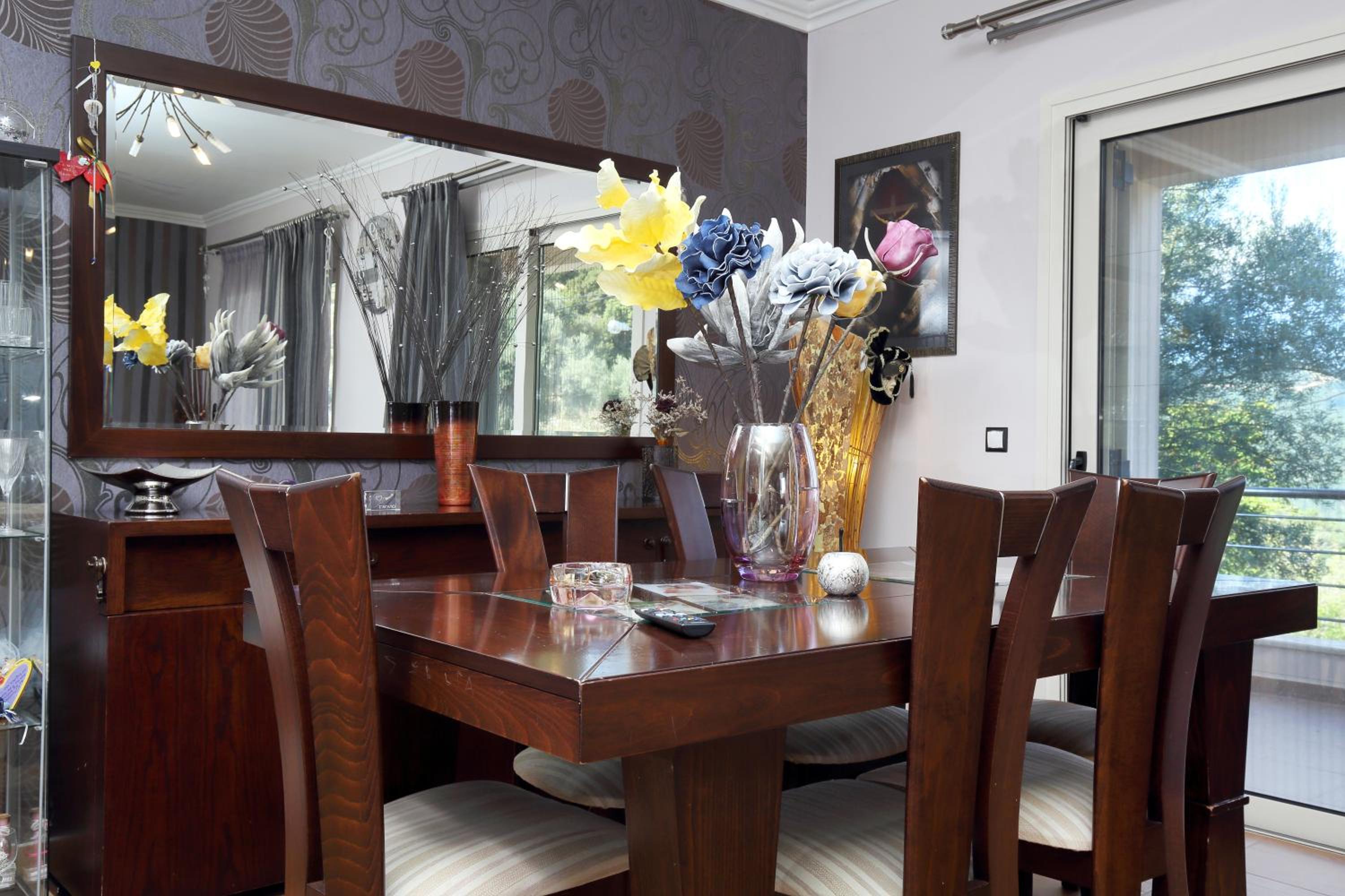 Cozy family home in Katouna