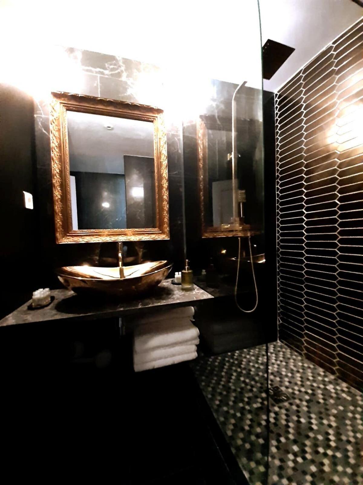 Da Vinci Apartment Paris Montmartre