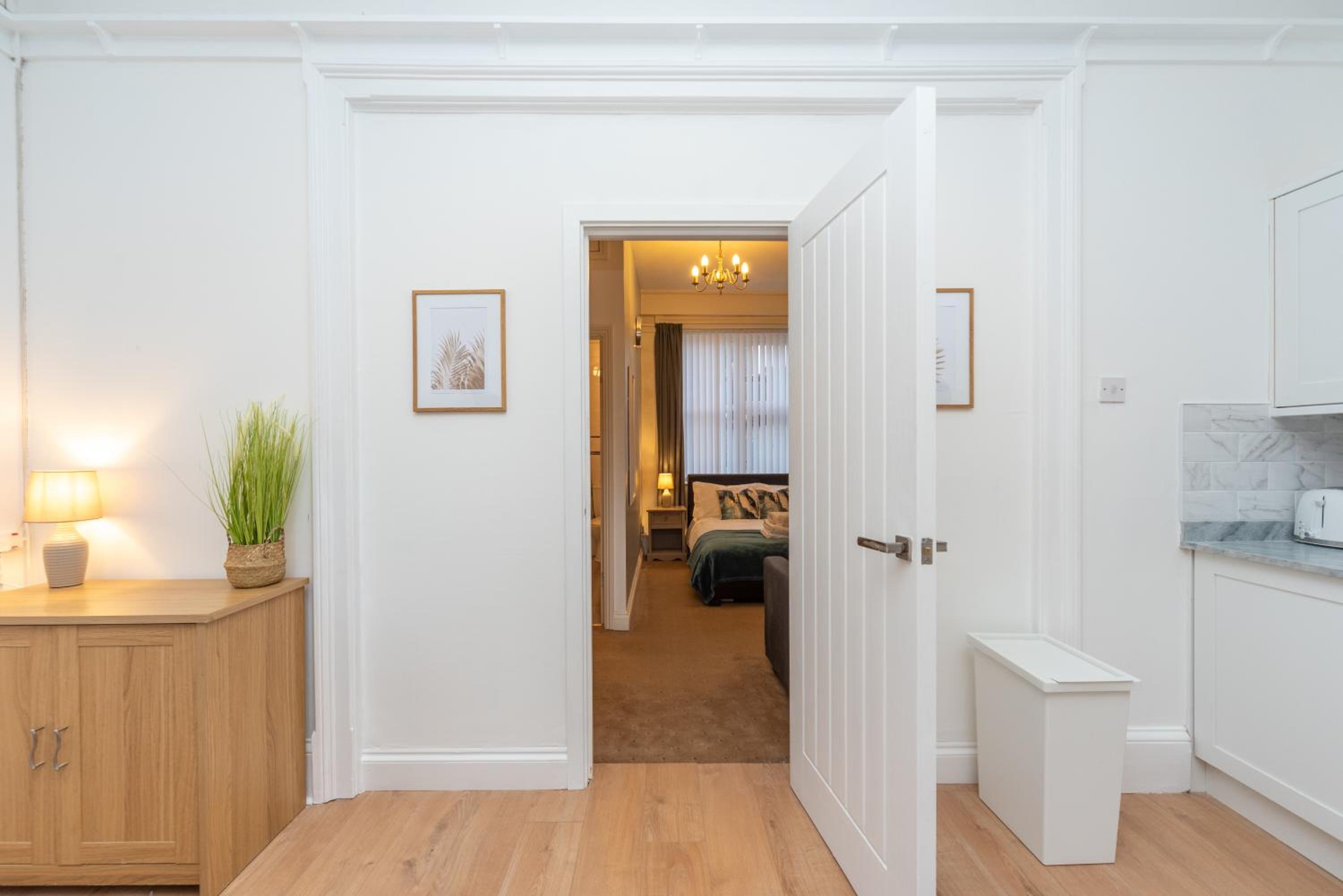 Coastal One Bedroom Apartment Great Yarmouth view 2