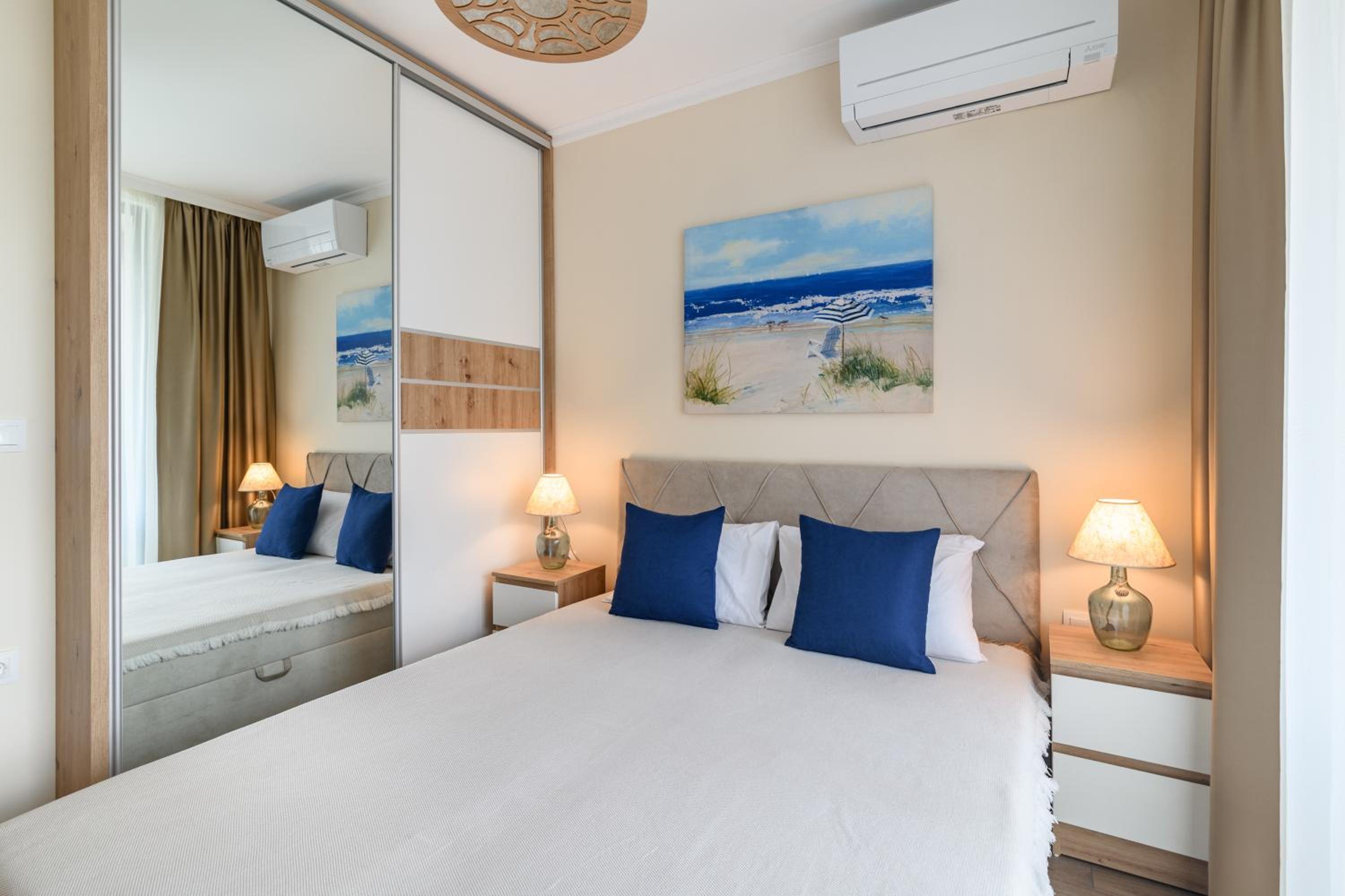Marine Deluxe Apartment
