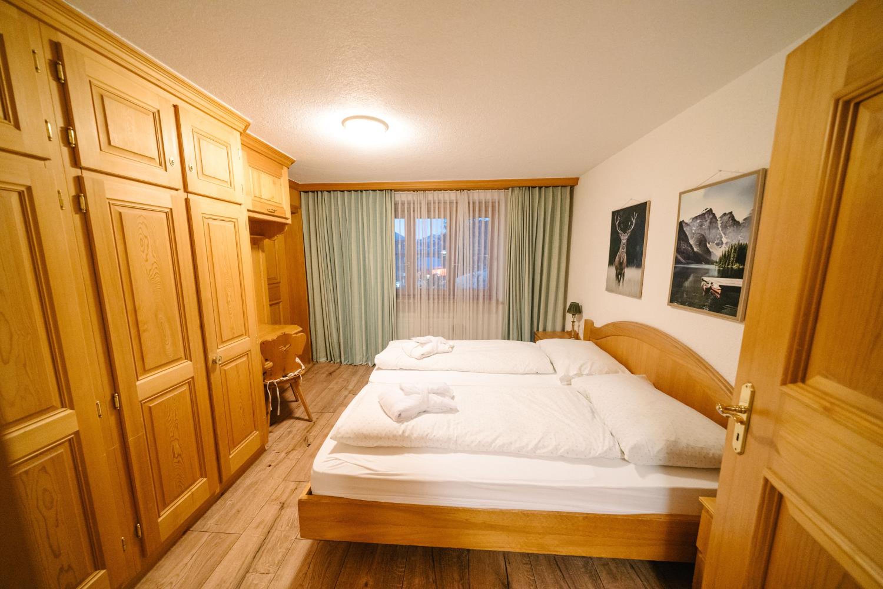 Alpina Apartments