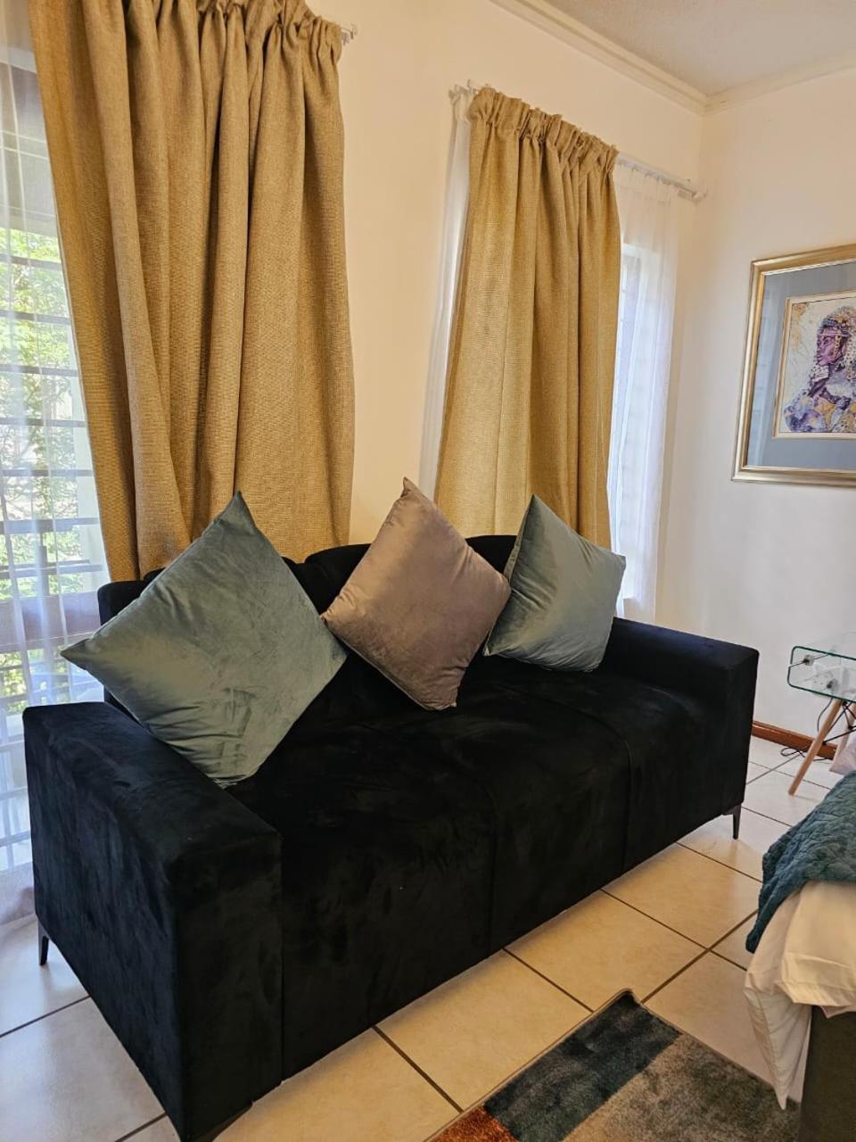 Exquisite Apartment In Fourways