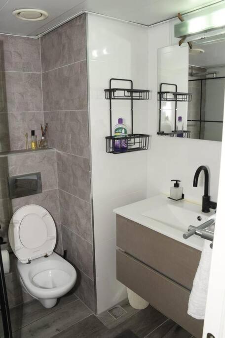 Kings Towers Accommodation in Tiberias view 5