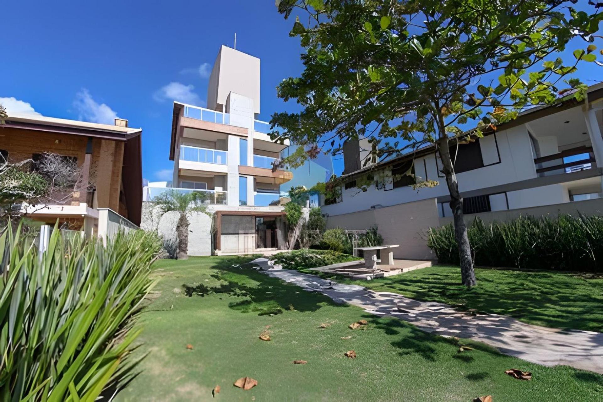 Apartamento beira mar na parte Central de Bombas