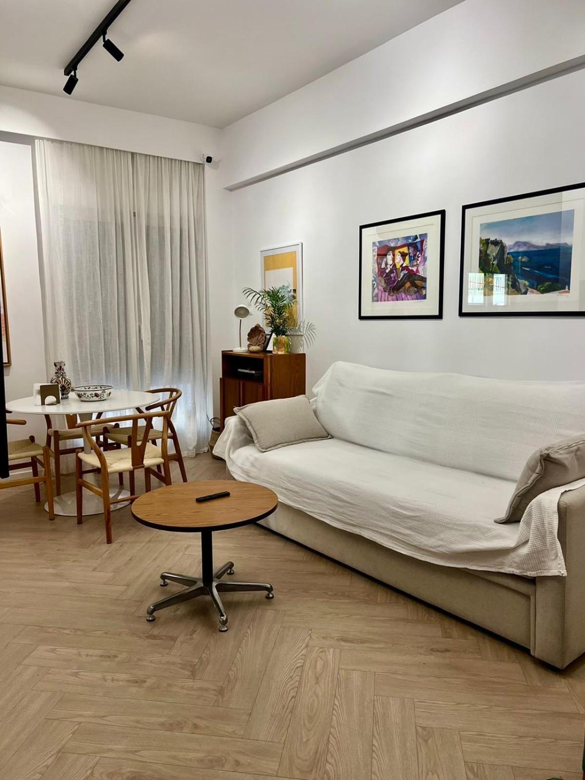 Artistic Apartment Athens city centre