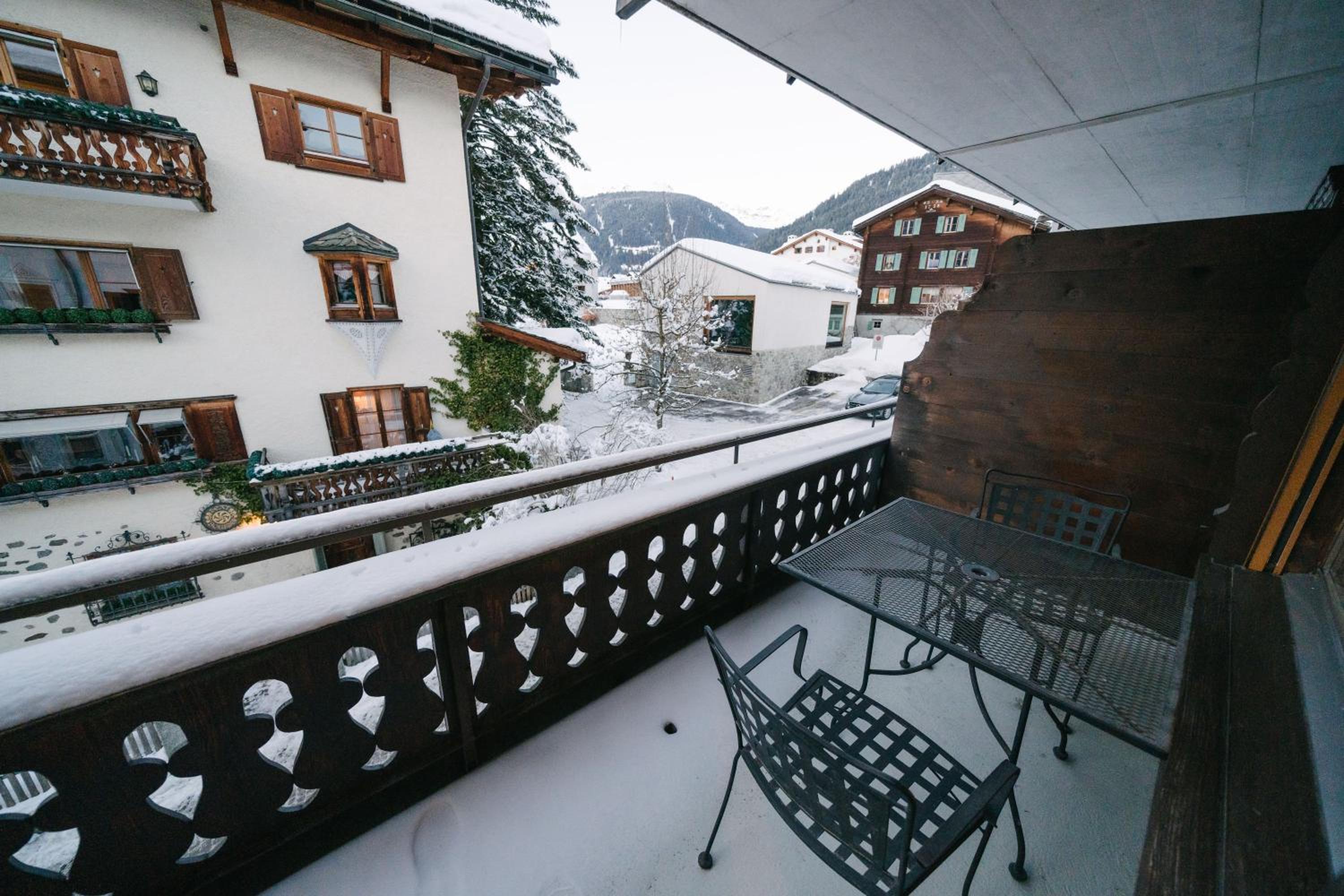 Alpina Apartments