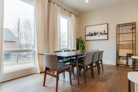 Photograph supplied for 7BR Retreat, Rooftops, Garages, Walkable to Faves 5 Mins to Nissan Stadium, Less than 10 Mins to Broadway, 24 Hr Hospitality, Great for Groups