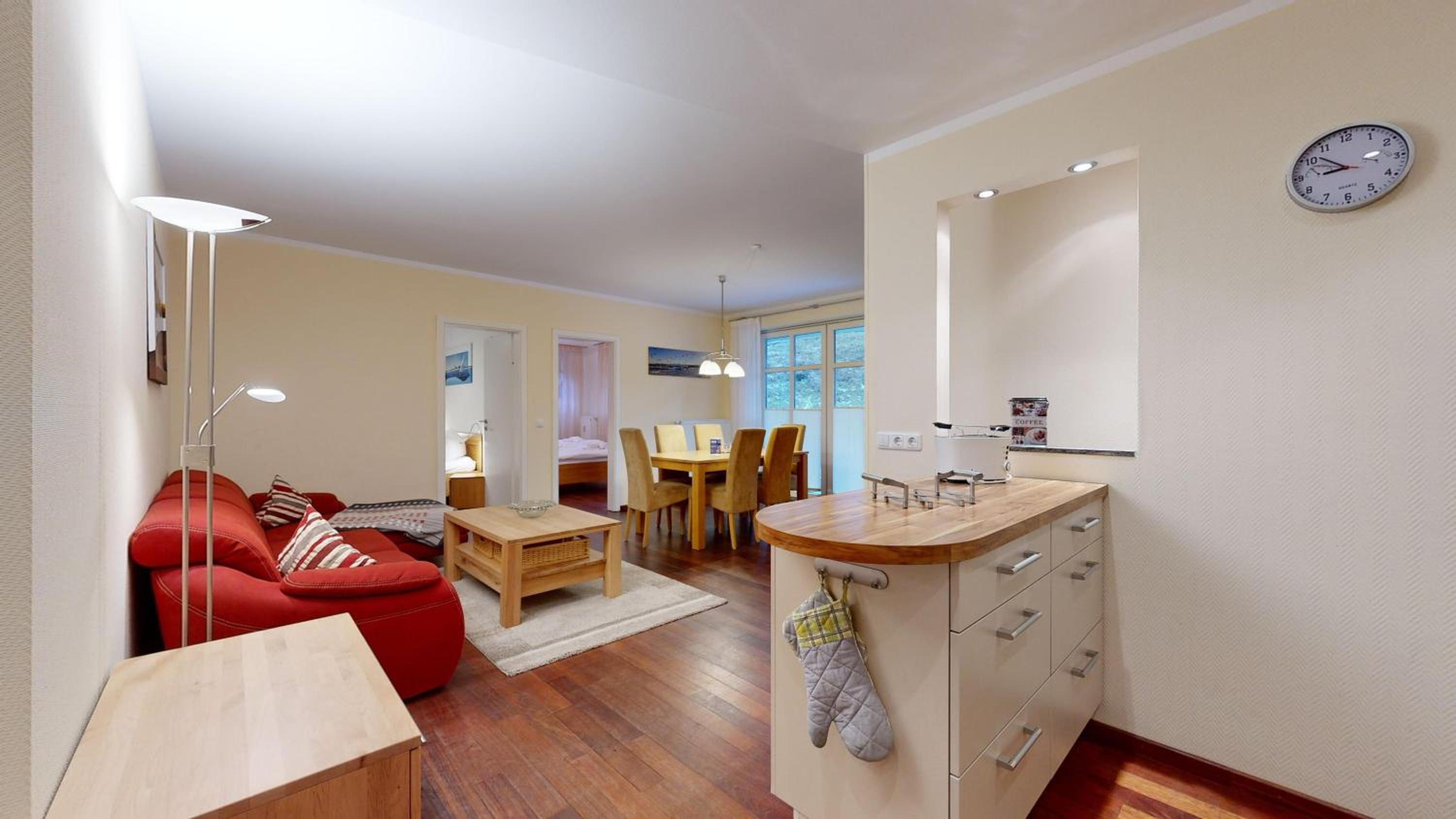 strandnahe FeWo mit 2 Schlafzimmern und Terrasse oder Balkon, Caspar David, Binz