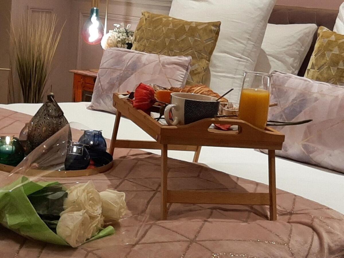 Luxury Suite Paris Republique