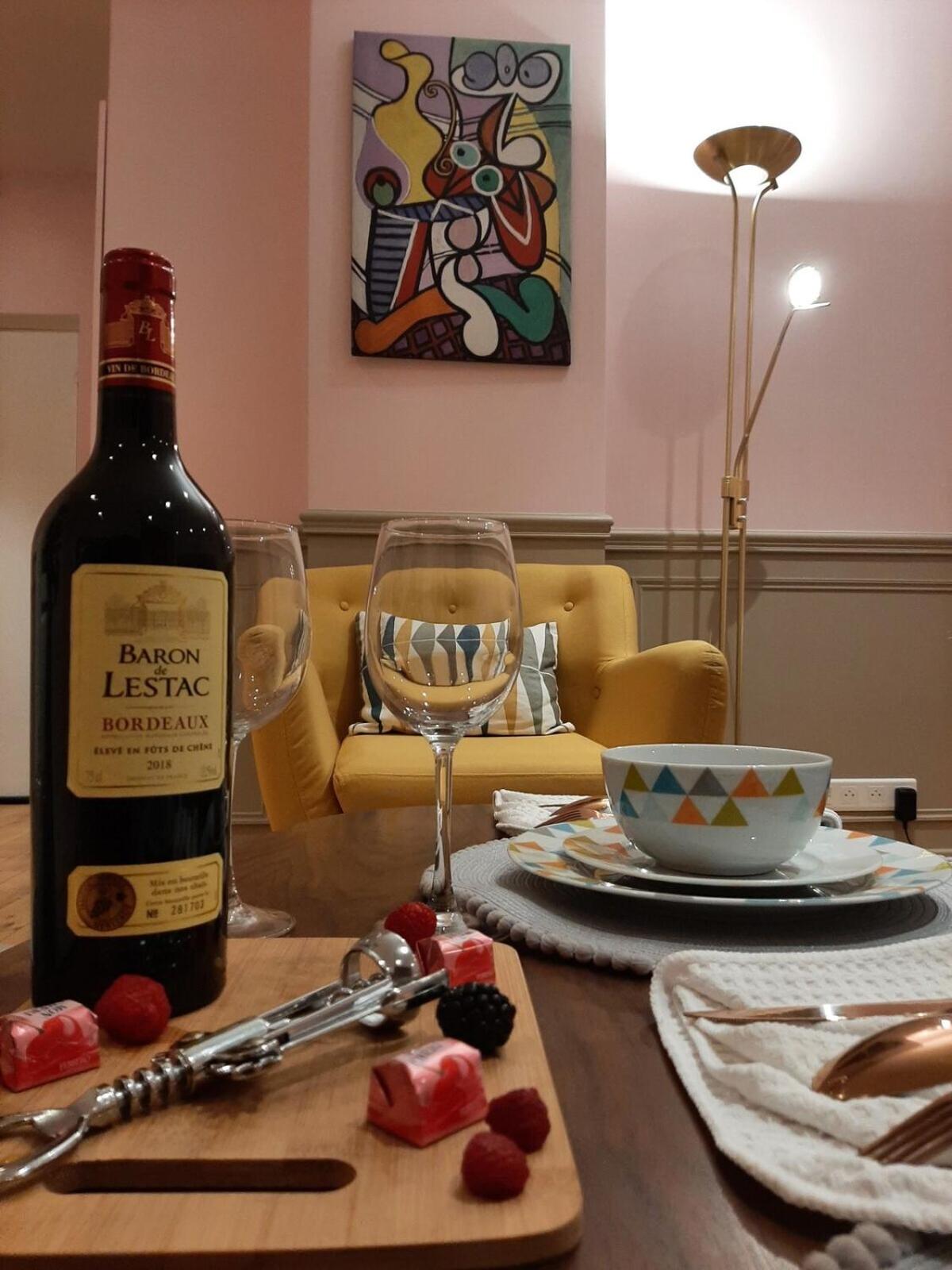 Luxury Suite Paris Republique