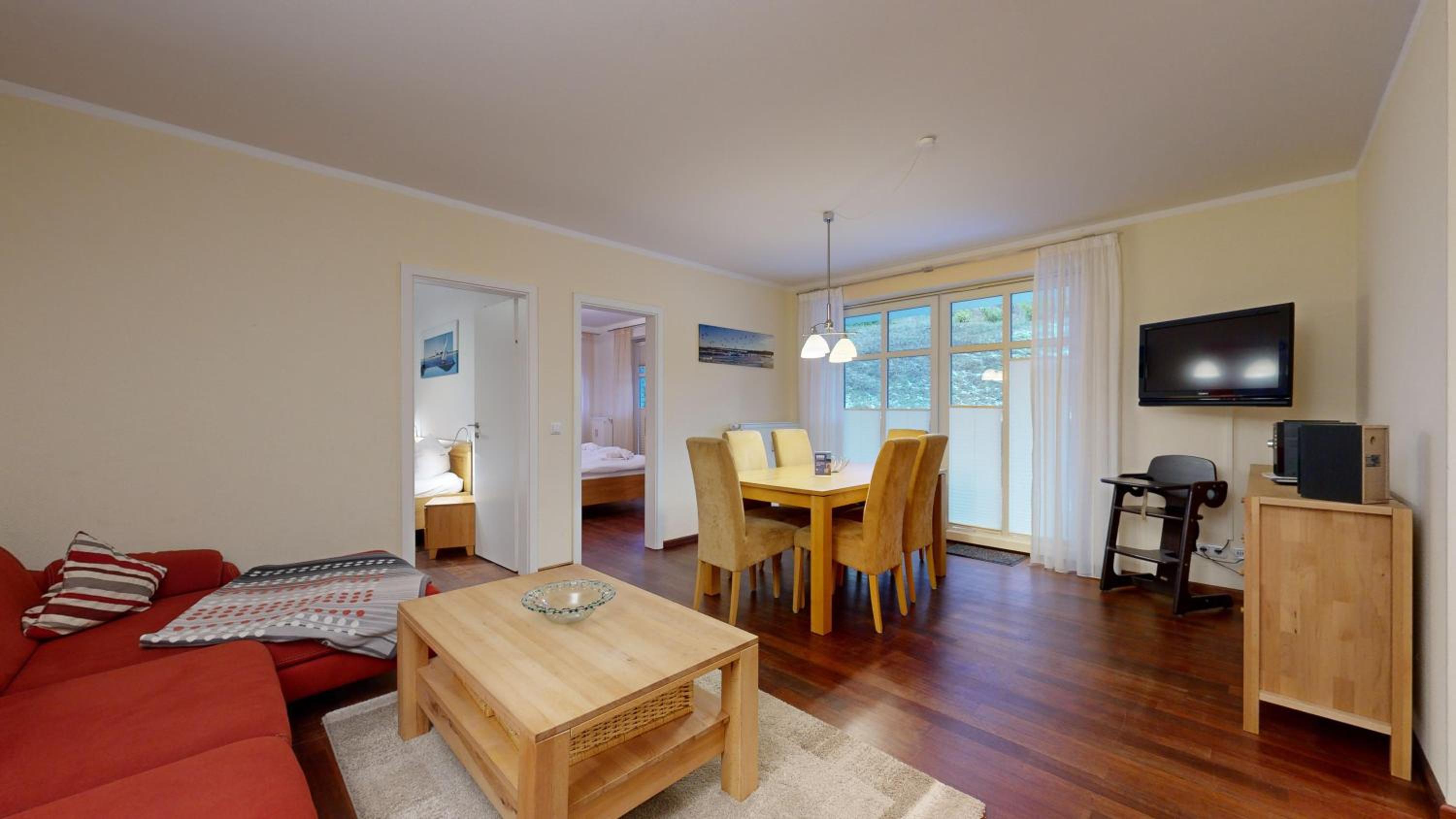 strandnahe FeWo mit 2 Schlafzimmern und Terrasse oder Balkon, Caspar David, Binz