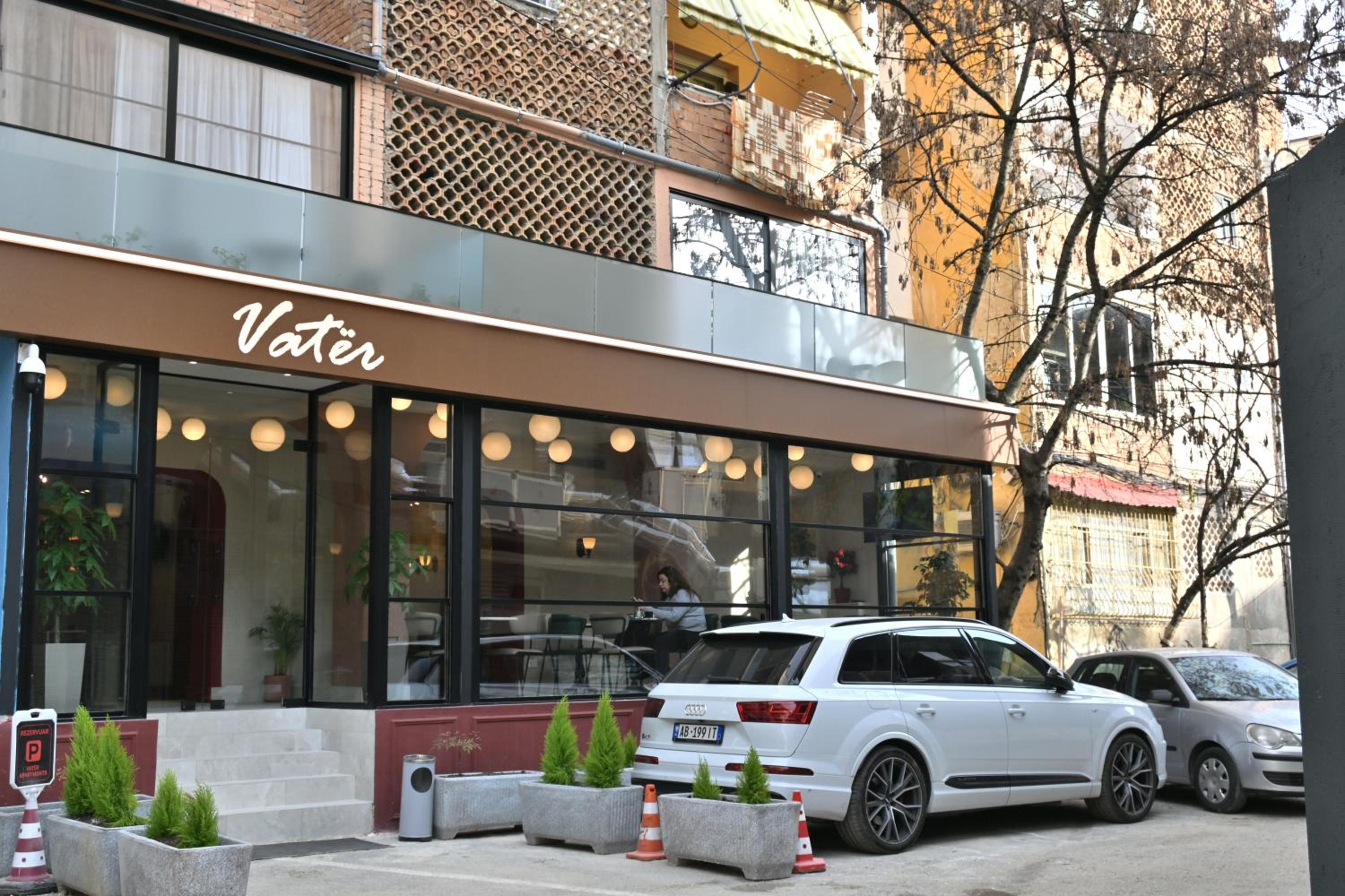 Vatër Apartments