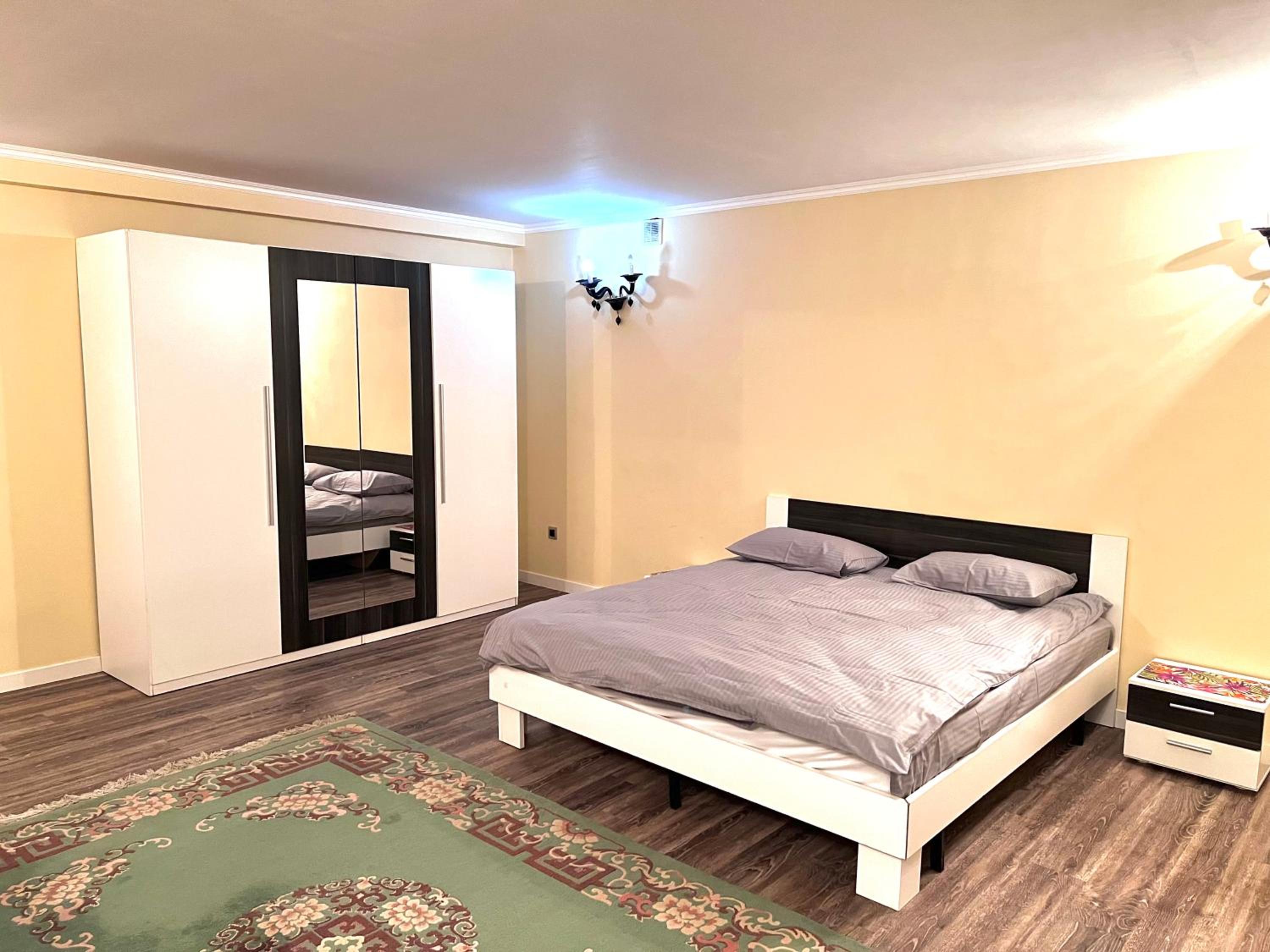 Star Apartment