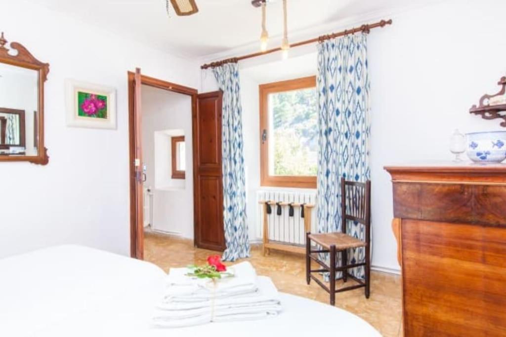 CAMP DE SON LLEMPAIES - SON TARONGER, finca for 12 view 3