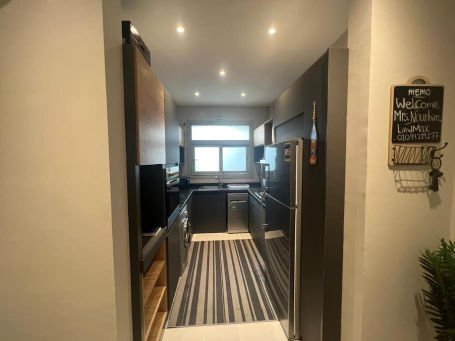 Luxury 1BR with Garden