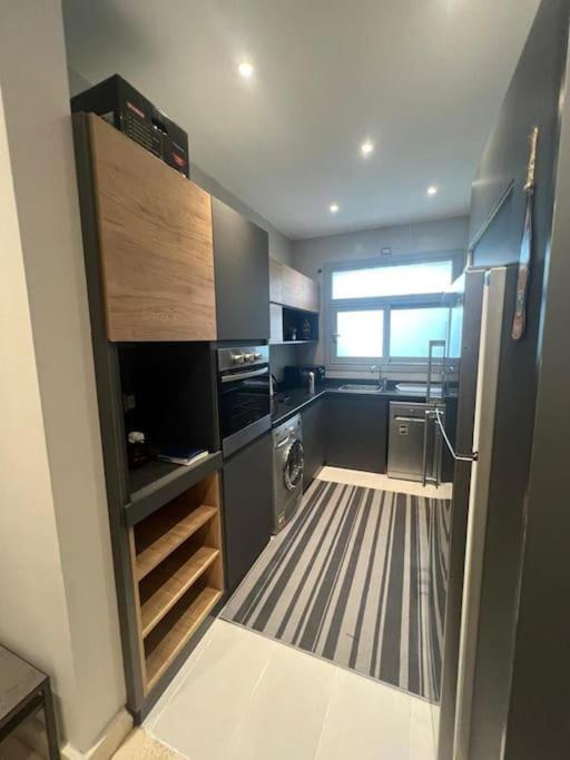 Luxury 1BR with Garden