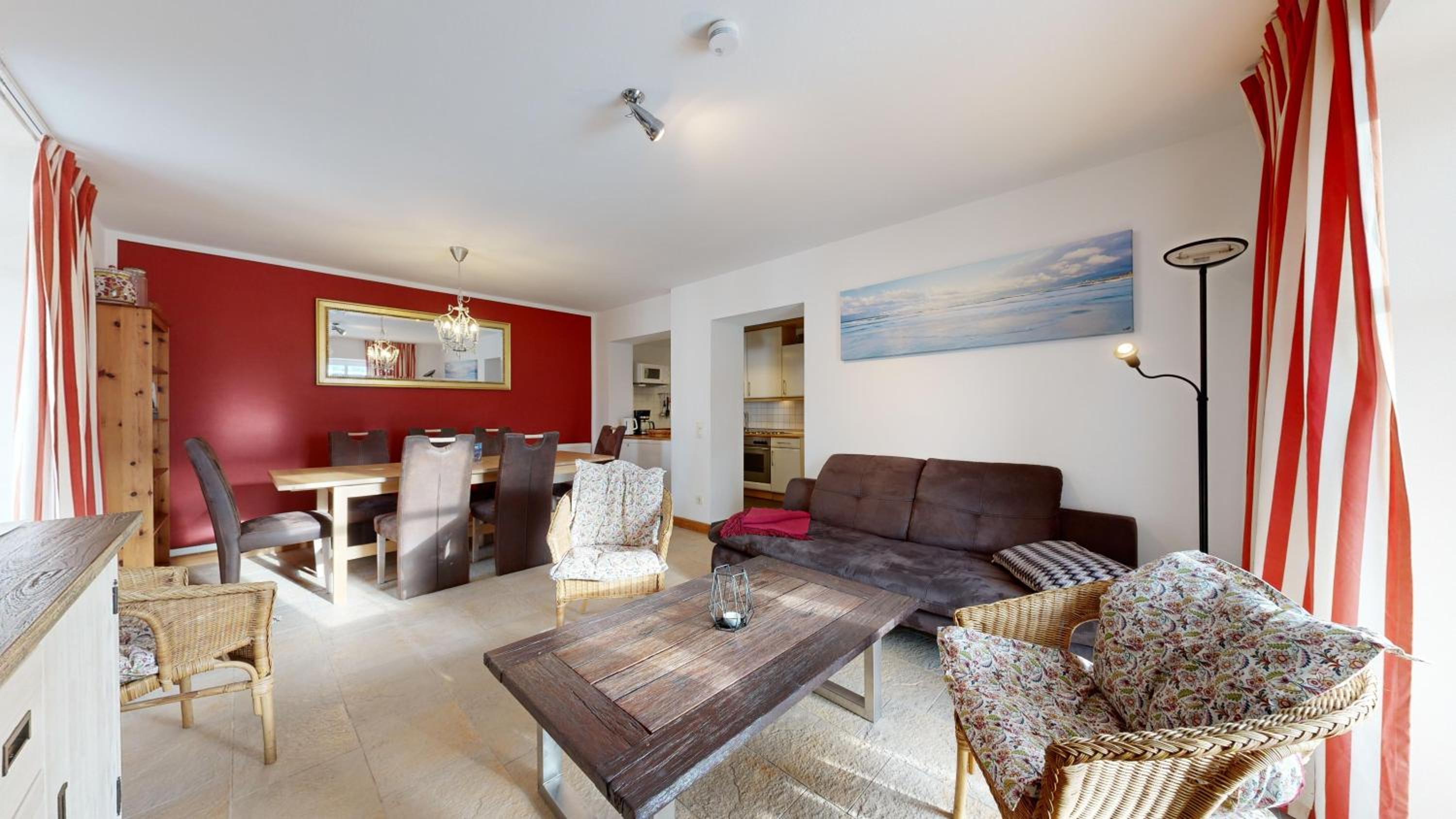 Villa Strandblick in Binz, FeWo direkt am Strand mit Balkon und seitlichem Meerblick
