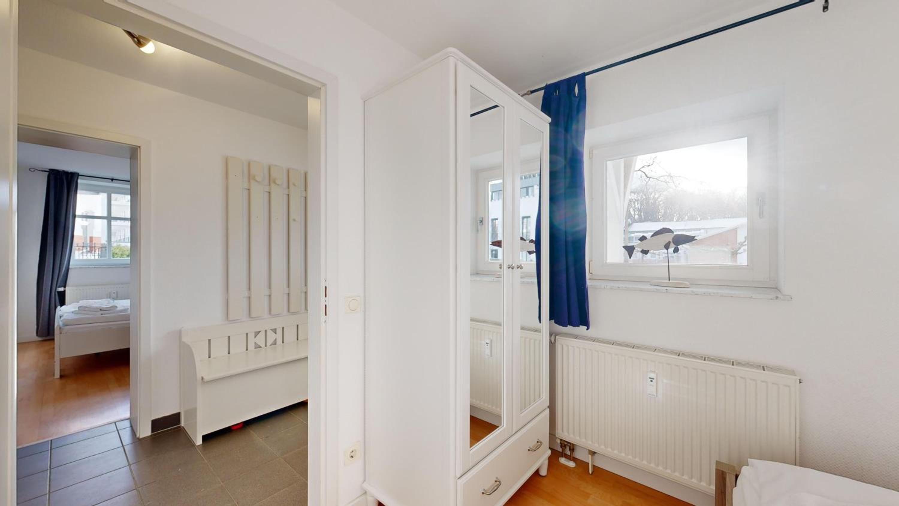 Villa Strandblick in Binz, FeWo direkt am Strand mit Balkon und seitlichem Meerblick
