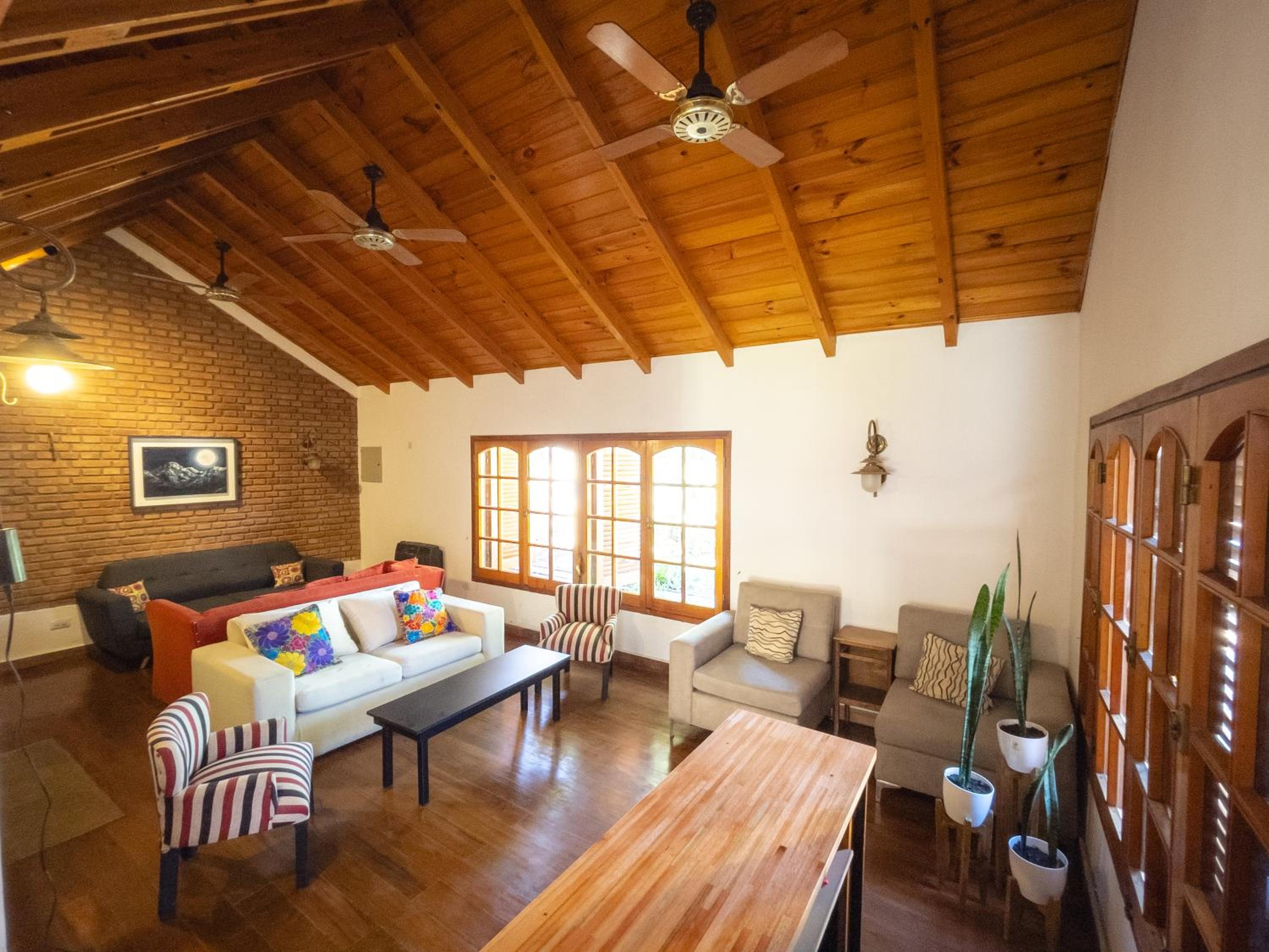 Falucho Hostel