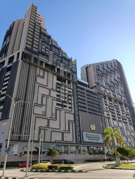 Emerald Prestige Suite MelakaTown Seaview Cityview FREE PARKING NETFLIX photo 7