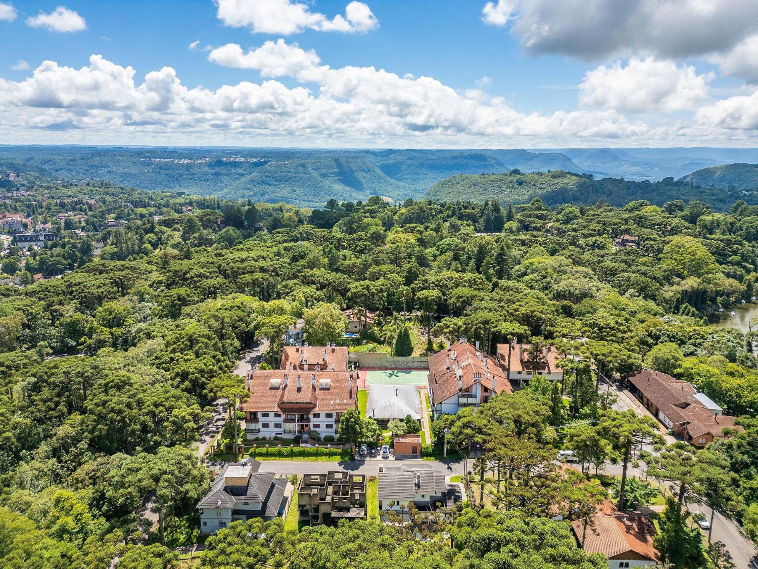 Apartamento 3 DORM apenas 1 QUADRA LAGO NEGRO