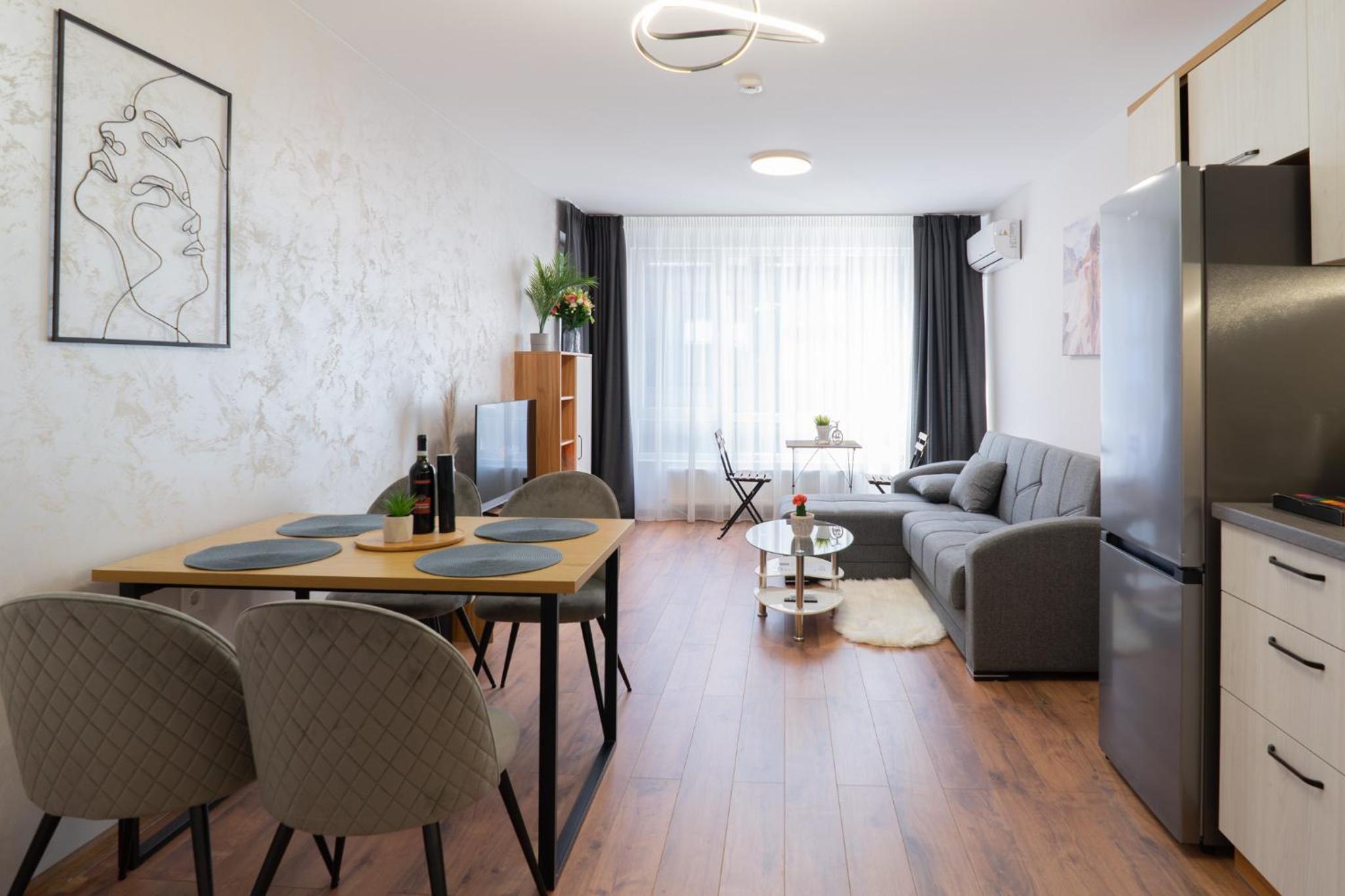 New Modern & Cozy apartment with FREE Private parking and EV charging station