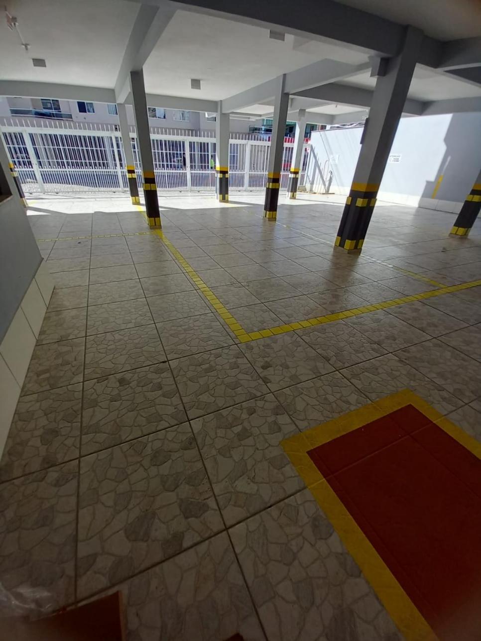 Apartamento em Bombinhas - 1 QUADRA DA PRAIA, CENTRO.