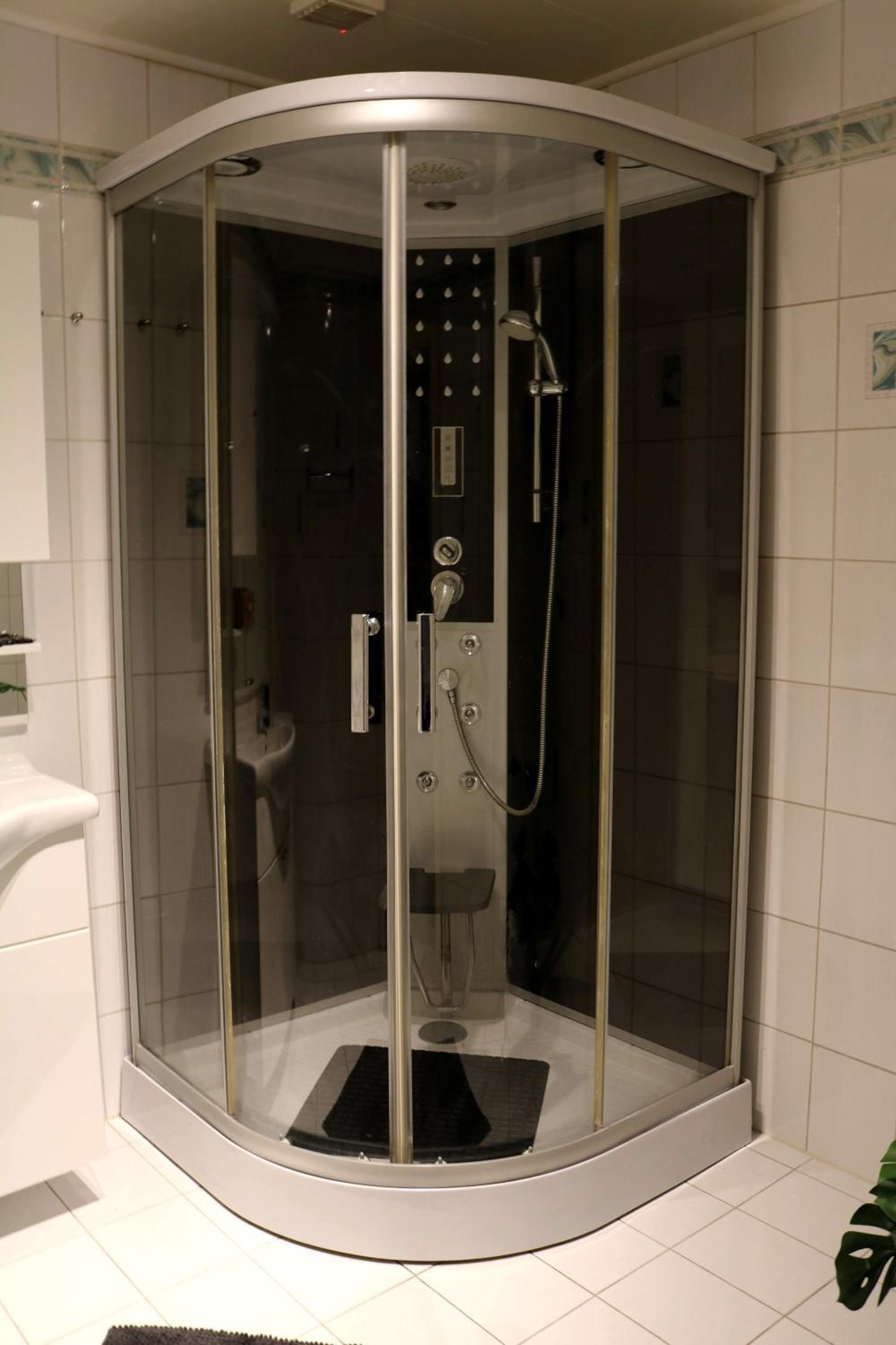 Prein Apartments --- Self-Check-In --- Nähe Red Bull Ring