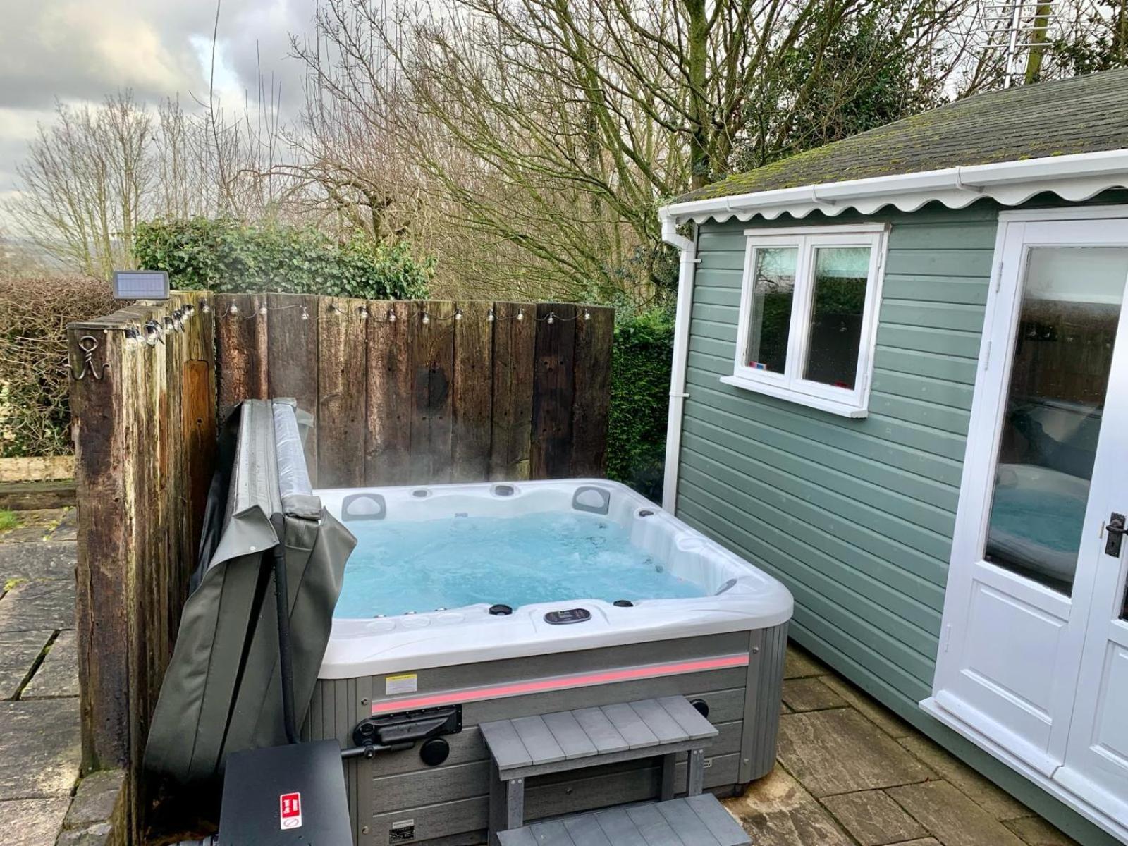 Hotel The Summerhouse, Countryside Retreat With Private Hot Tub