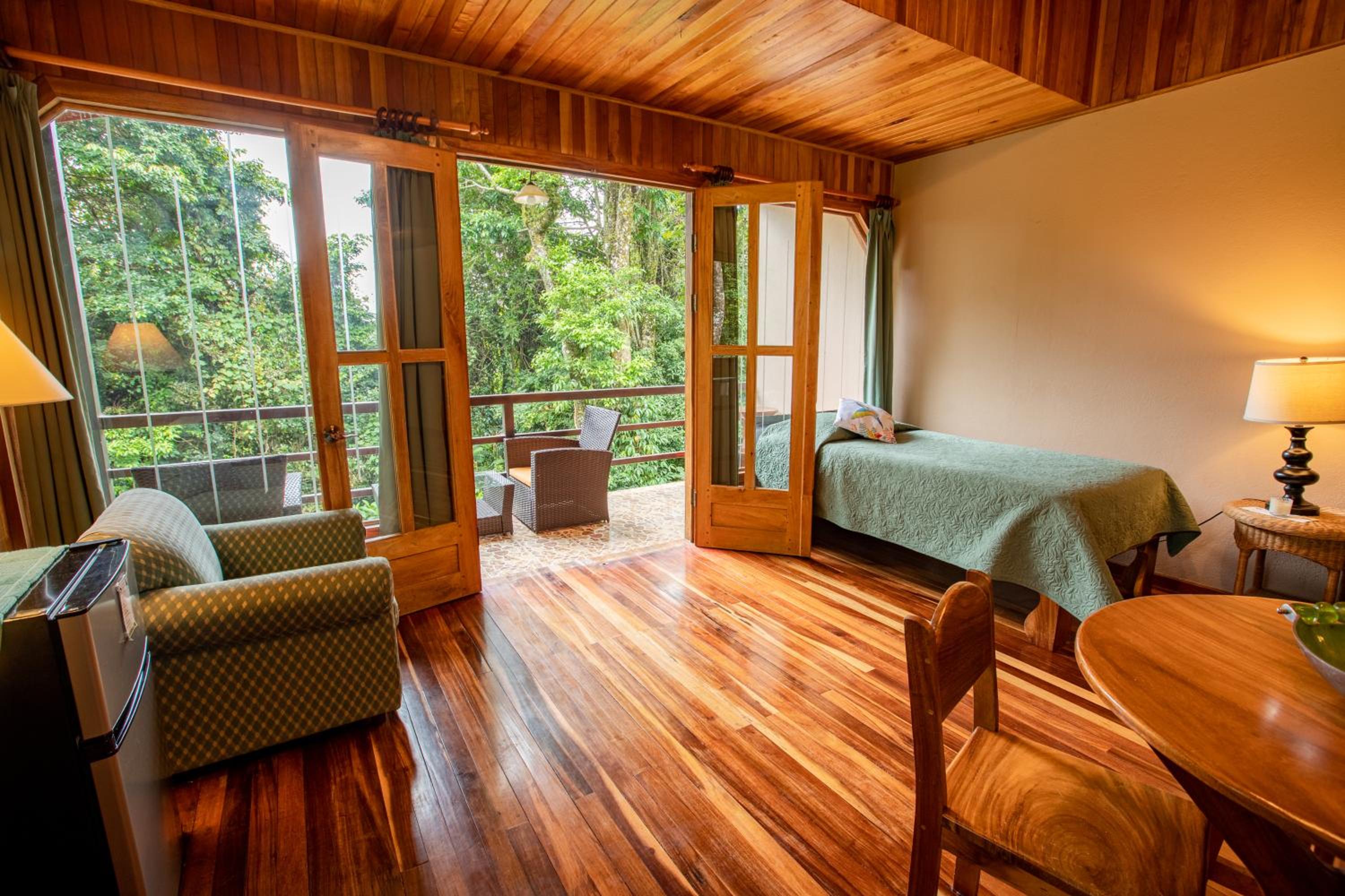 Cala Lodge
