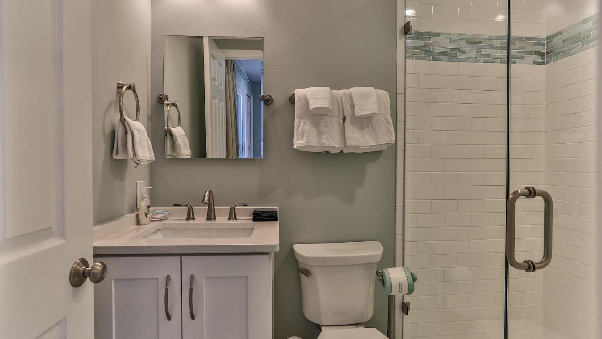 Southbay by the Gulf 131 a Completely Renovated 3 Bedroom Beach Front Townhome in Destin view 4