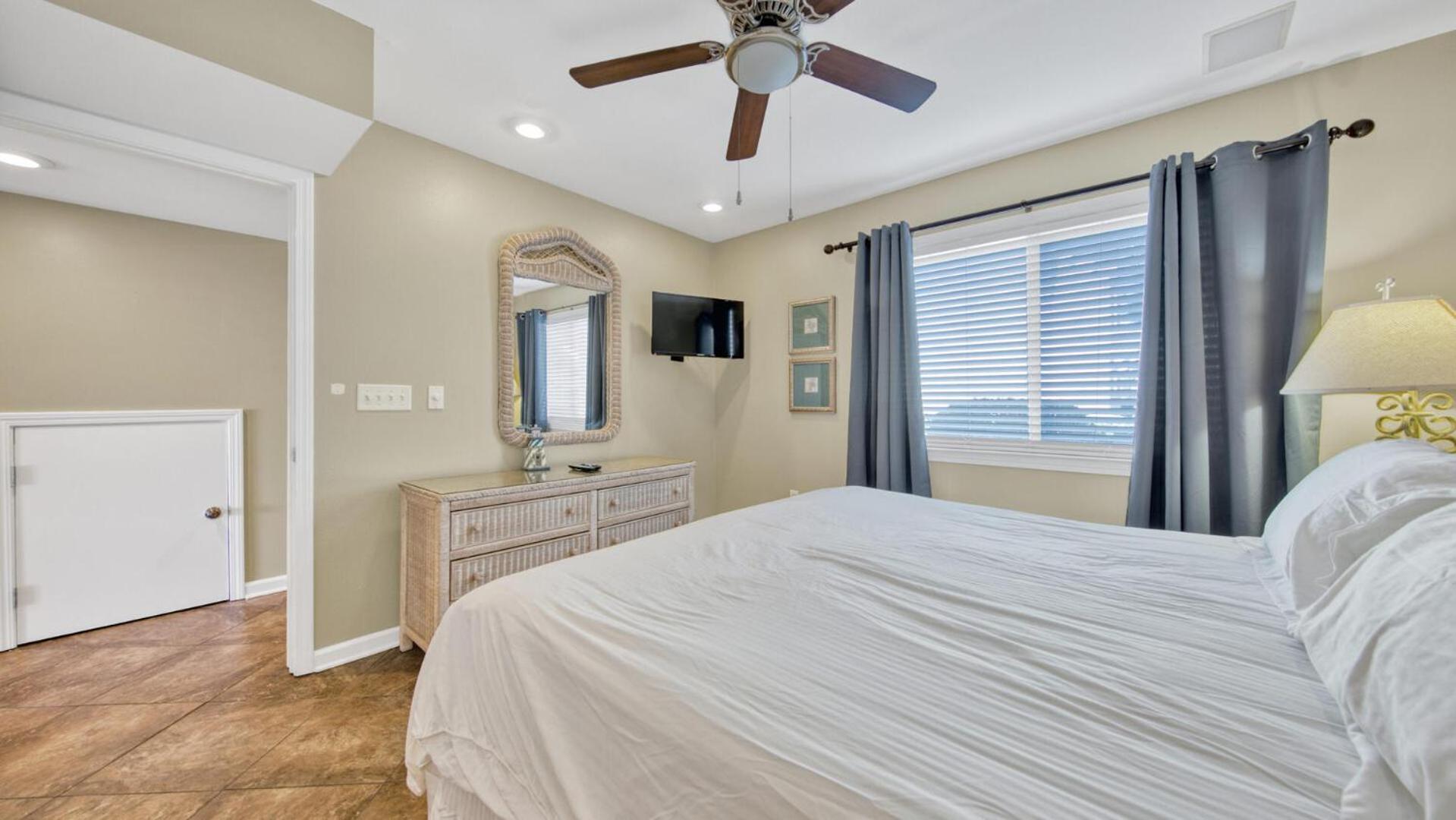 Southbay by the Gulf 124 a Beach Front 3 Bedroom Townhome in Destin view 4